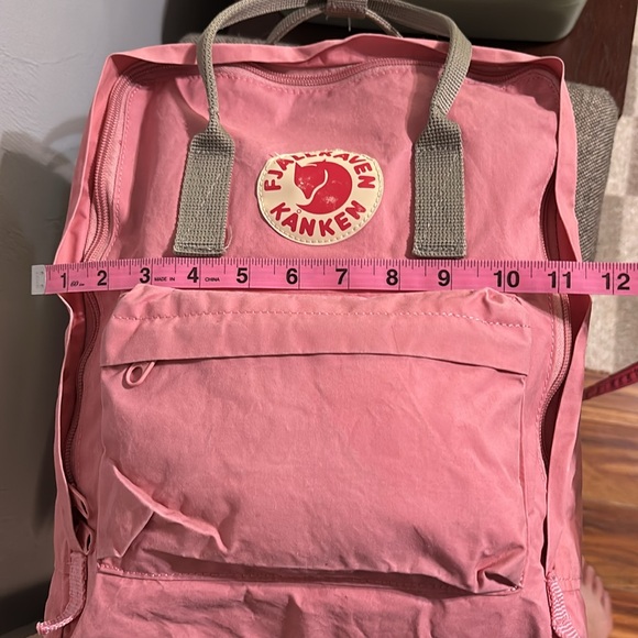 Fjällräven Kånken Pink Backpack - Picture 14 of 16